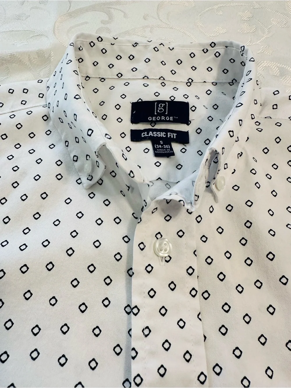 George Classic Fit White and Black Dot Print Cotton Short-Sleeve Button-Up Shirt